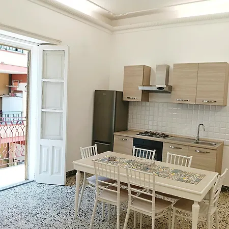 Appartement Don Ciccio SantʼAlessio Siculo
